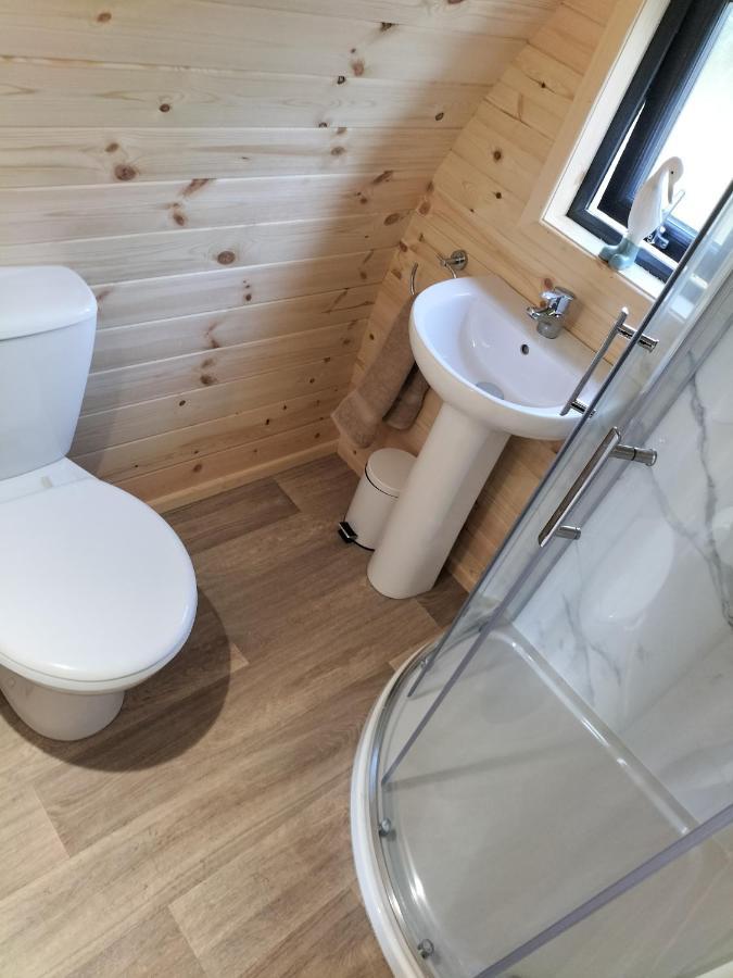 Gateway Glamping Hotel Farranfore Exterior foto